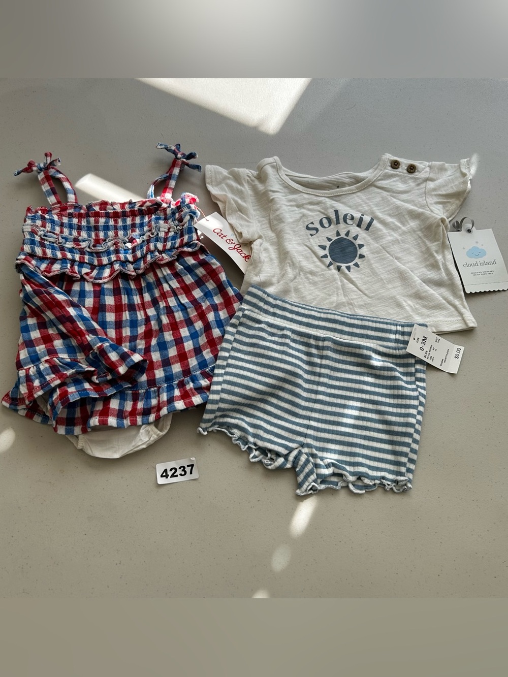 Cloud Island cat & jack Baby 0-3M 3 Piece Outfit Set Soleil Tee Striped Shorts